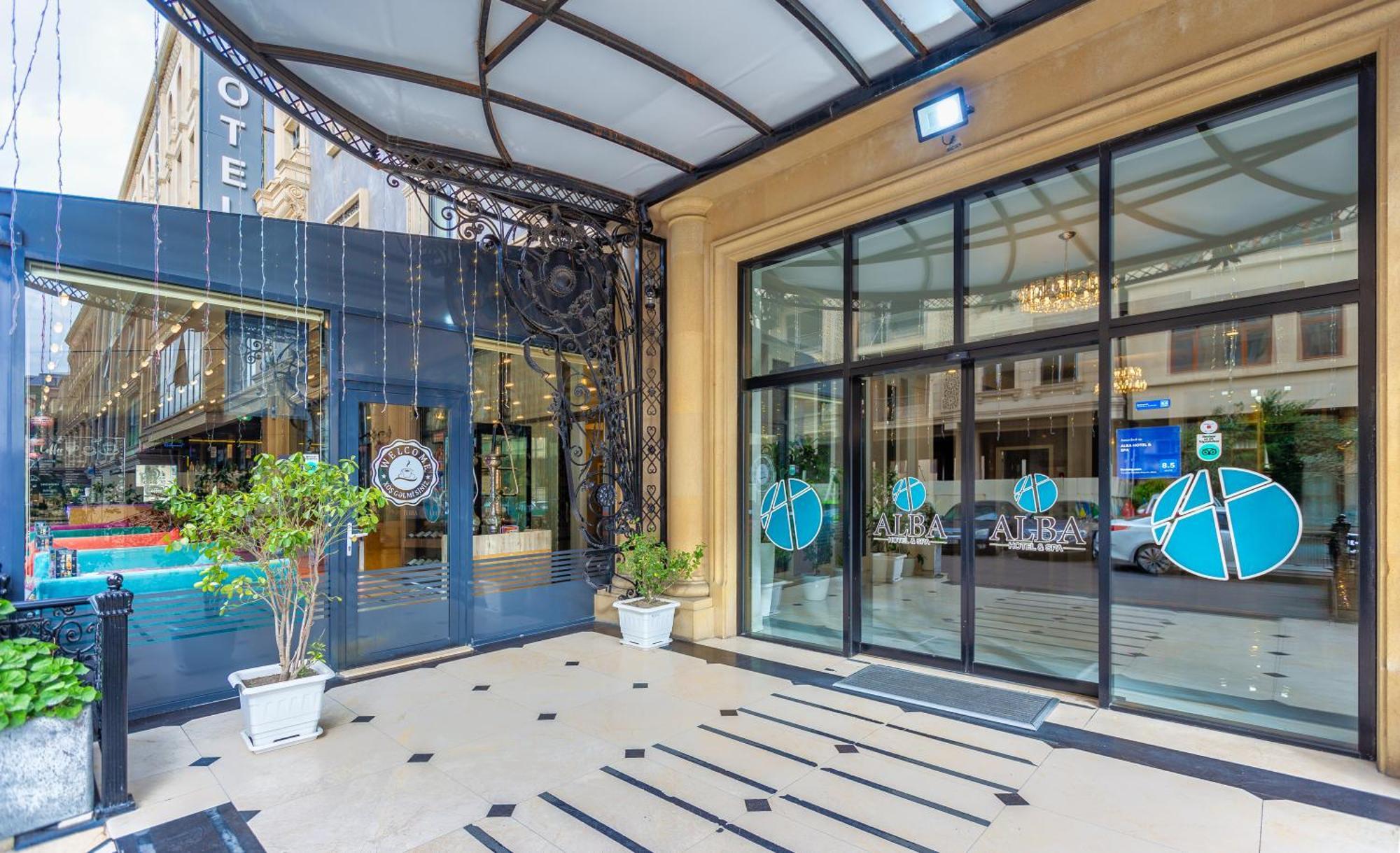 Hotel Alba &